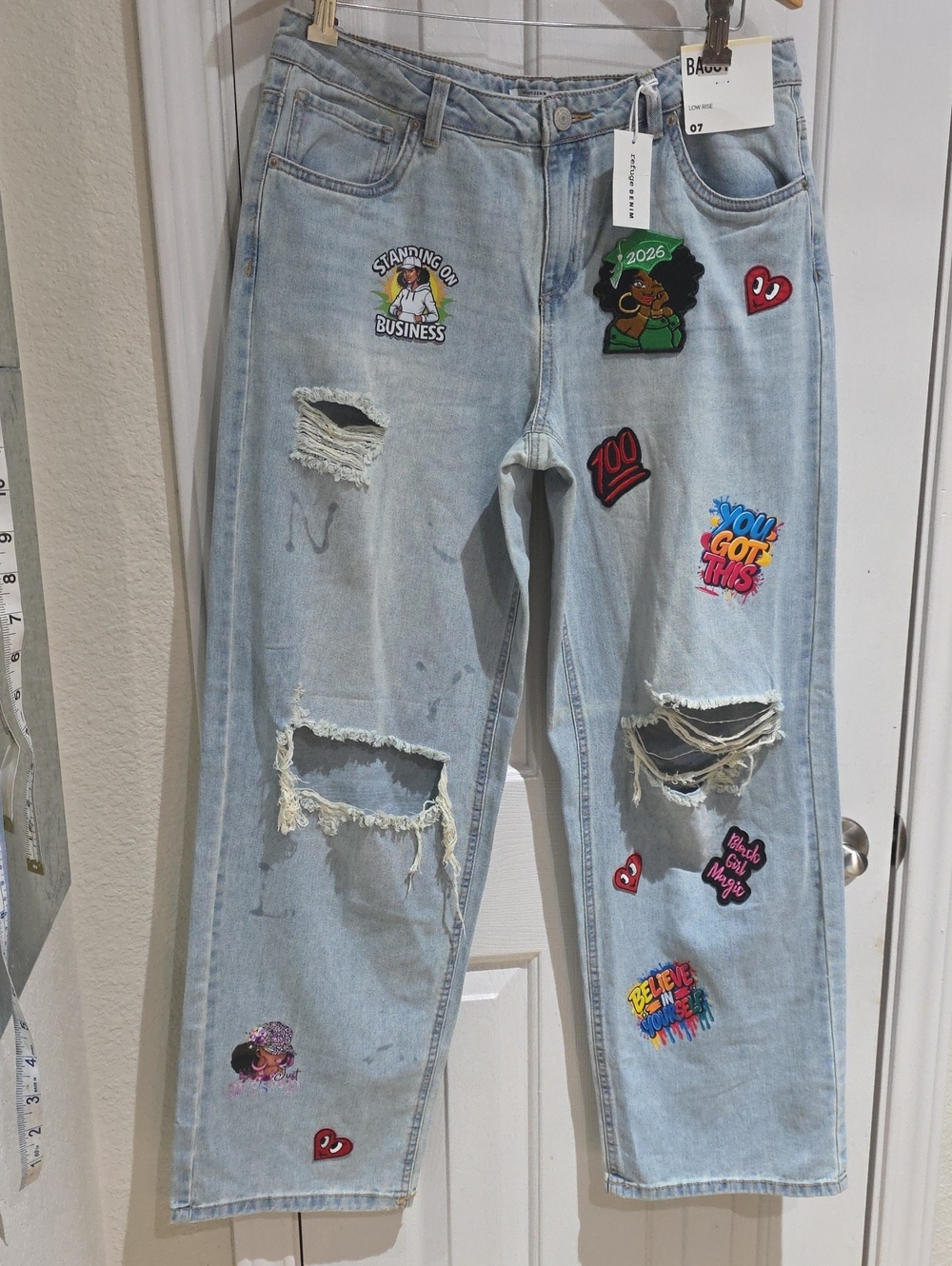 Refuge Denim NWT Light Wash Patchwork Women’s Jeans - Casual Distressed  Sz 7